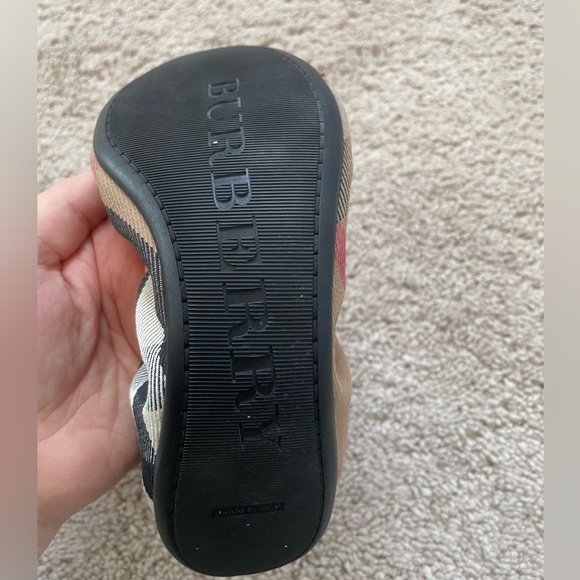 Authentic Burberry ballerina size 38 - Picture 8 of 8